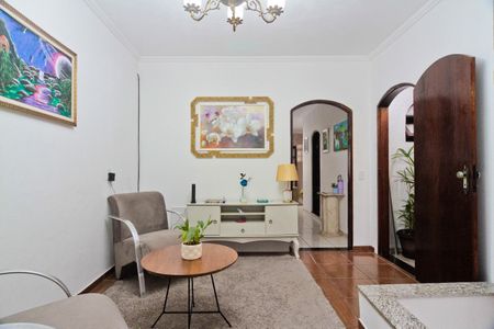 Casa para alugar com 90m², 2 quartos e 2 vagasSala