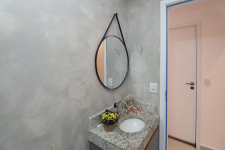 Banheiro de apartamento à venda com 2 quartos, 47m² em Vila Medeiros, São Paulo