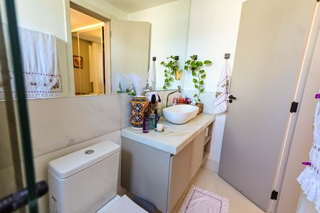 Apartamento à venda com 250m², 4 quartos e 3 vagasBanheiro da Suíte