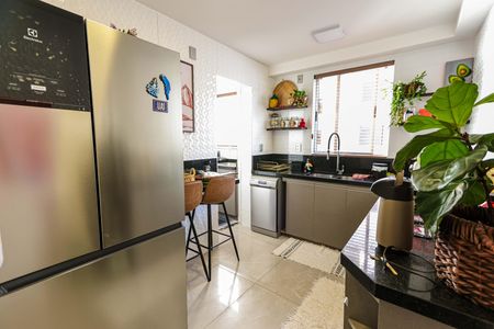 Apartamento à venda com 250m², 4 quartos e 3 vagasCozinha