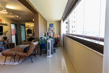 Apartamento à venda com 250m², 4 quartos e 3 vagasSala/Varanda