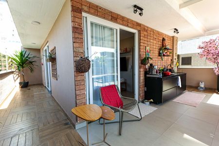 Apartamento à venda com 250m², 4 quartos e 3 vagasCobertura