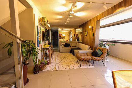 Apartamento à venda com 250m², 4 quartos e 3 vagasSala