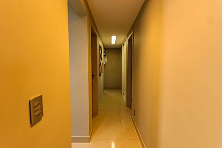 Apartamento à venda com 250m², 4 quartos e 3 vagasCorredor