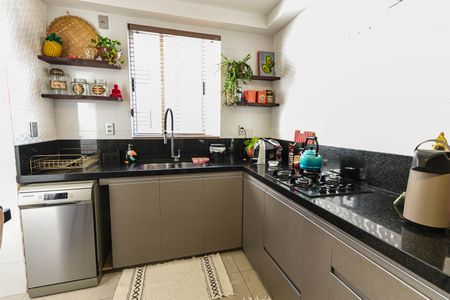 Apartamento à venda com 250m², 4 quartos e 3 vagasCozinha