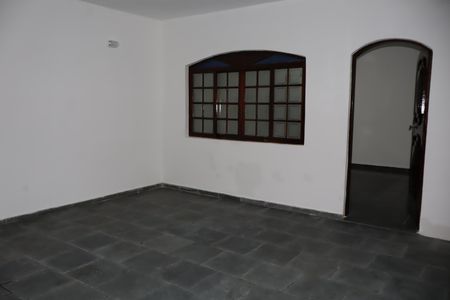 Casa à venda com 156m², 3 quartos e 2 vagasGaragem