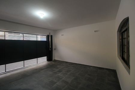 Casa à venda com 156m², 3 quartos e 2 vagasGaragem