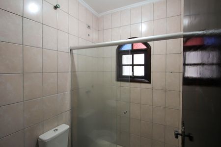 Casa à venda com 156m², 3 quartos e 2 vagasBanheiro social