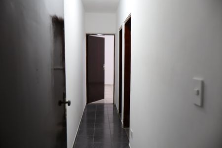 Casa à venda com 156m², 3 quartos e 2 vagasCorredor