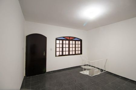 Casa à venda com 156m², 3 quartos e 2 vagasSala
