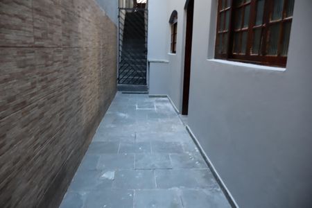 Casa à venda com 156m², 3 quartos e 2 vagasCorredor externo
