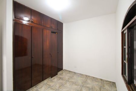 Casa à venda com 156m², 3 quartos e 2 vagasQuarto 2