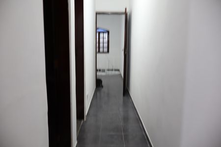 Casa à venda com 156m², 3 quartos e 2 vagasCorredor