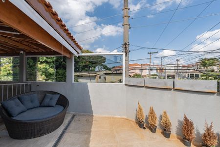 Casa à venda com 104m², 3 quartos e 2 vagasVaranda