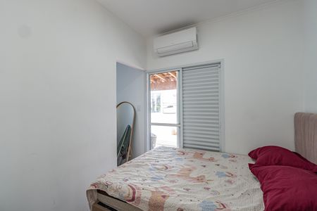 Casa à venda com 104m², 3 quartos e 2 vagasSuíte