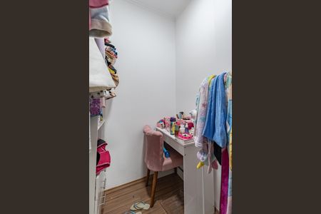 Casa à venda com 104m², 3 quartos e 2 vagasSuíte