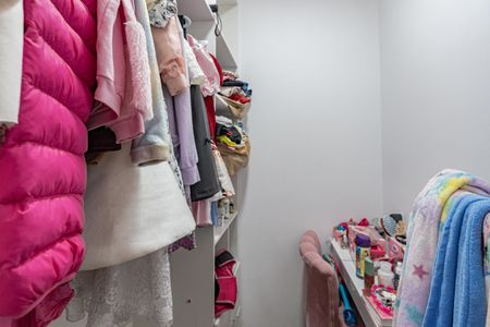 Casa à venda com 104m², 3 quartos e 2 vagasSuíte