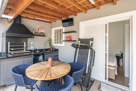 Casa à venda com 104m², 3 quartos e 2 vagasVaranda gourmet
