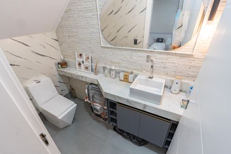 Casa à venda com 104m², 3 quartos e 2 vagasLavabo