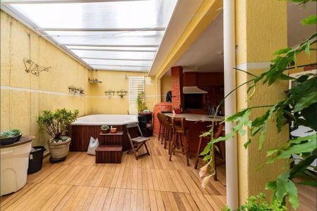 Casa à venda com 300m², 4 quartos e 4 vagas