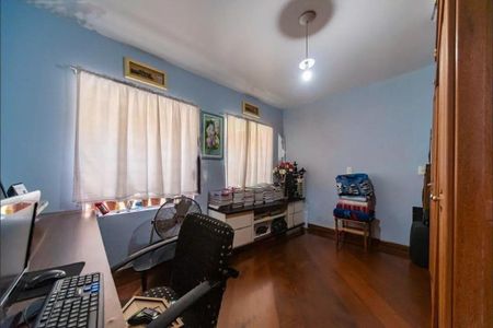 Casa à venda com 300m², 4 quartos e 4 vagas