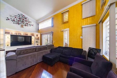 Casa à venda com 300m², 4 quartos e 4 vagas