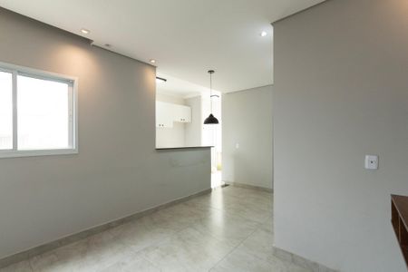 Sala de casa de condomínio para alugar com 2 quartos, 53m² em Aparecidinha, Sorocaba