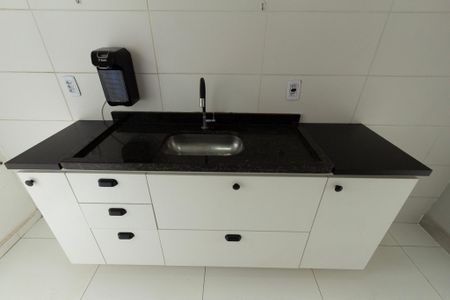 Casa de condomínio para alugar com 53m², 2 quartos e 2 vagasCozinha 