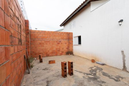Casa de condomínio para alugar com 53m², 2 quartos e 2 vagasQuintal 