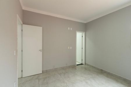 Casa de condomínio para alugar com 53m², 2 quartos e 2 vagasSuíte