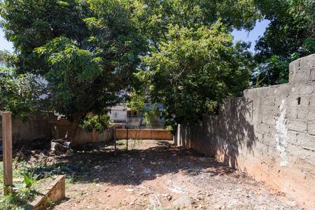 Casa à venda com 75m², 2 quartos e 1 vagaÁrea externa