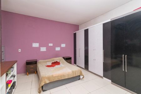 Quarto 1 de casa à venda com 2 quartos, 75m² em Vila Araguaia, São Paulo