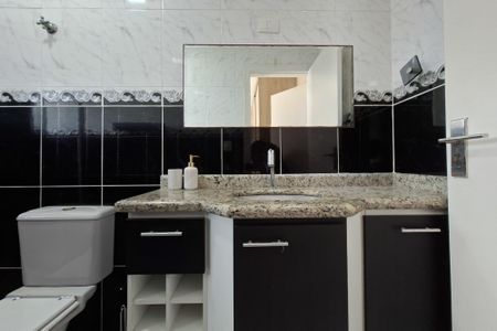 Apartamento para alugar com 330m², 5 quartos e 3 vagas Apartamento para alugar com 330m², 5 quartos e 3 vagasBanheiro da suite 2