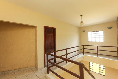 Casa à venda com 360m², 3 quartos e 3 vagasMezanino