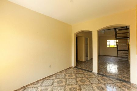 Casa à venda com 360m², 3 quartos e 3 vagasSala