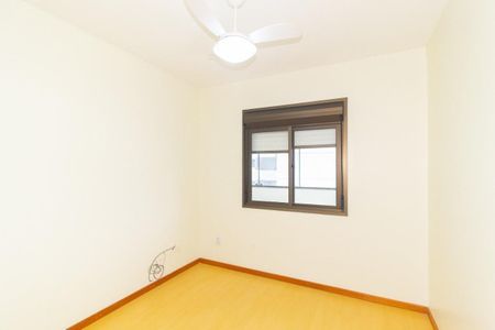 Quarto 1 de kitnet/studio para alugar com 3 quartos, 99m² em Menino Deus, Porto Alegre
