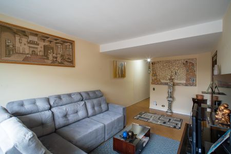 Casa à venda com 200m², 3 quartos e 3 vagasSala
