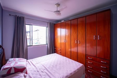 Casa à venda com 200m², 3 quartos e 3 vagasSuíte