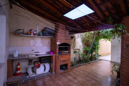 Casa à venda com 200m², 3 quartos e 3 vagasChurrasqueira