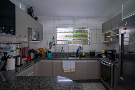 Casa à venda com 200m², 3 quartos e 3 vagasCozinha
