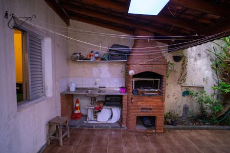 Casa à venda com 200m², 3 quartos e 3 vagasChurrasqueira