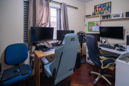 Casa à venda com 200m², 3 quartos e 3 vagasQuarto 2