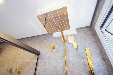 Apartamento à venda com 125m², 3 quartos e 3 vagasBanheiro do quarto 1