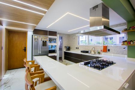 Apartamento à venda com 125m², 3 quartos e 3 vagasCozinha