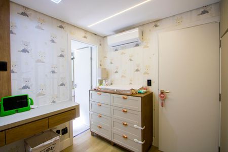Apartamento à venda com 125m², 3 quartos e 3 vagasQuarto 2