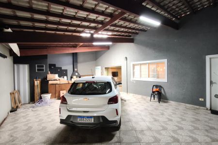 Casa para alugar com 100m², 3 quartos e 3 vagasQuintal - Garagem