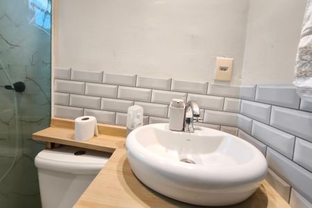 Casa para alugar com 100m², 3 quartos e 3 vagasBanheiro Social