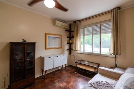 Sala de apartamento à venda com 1 quarto, 43m² em Santo Antônio, Porto Alegre