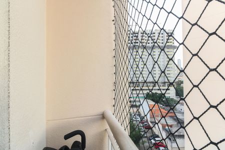 Varanda  de apartamento para alugar com 2 quartos, 54m² em Vila Guilhermina, São Paulo