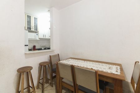Apartamento para alugar com 54m², 2 quartos e 1 vagaSala 